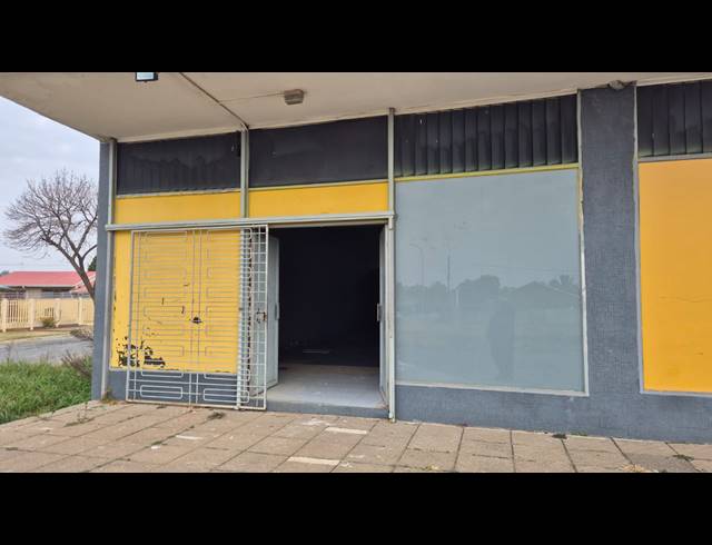 100M² BUSINESS TO LET IN MINNEBRON